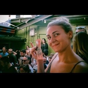 Meet your Posher, Lara